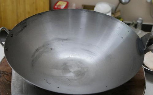鐵鍋分生鐵和熟鐵，區(qū)別挺大弄懂再買，學會開鍋更好用——生鐵篇
